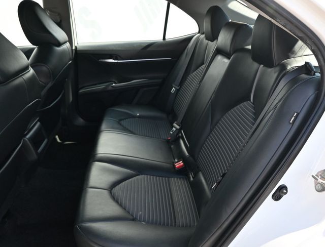 2020 Toyota Camry SE - 23007114 - 14