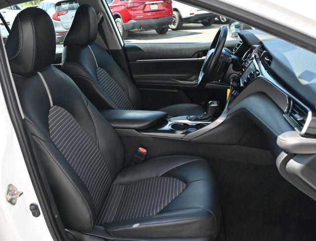 2020 Toyota Camry SE - 23007114 - 15