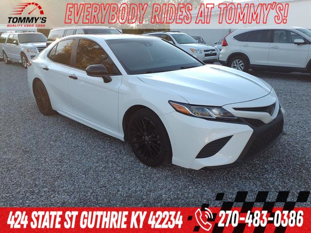 2020 Toyota Camry SE - 22941332 - 0