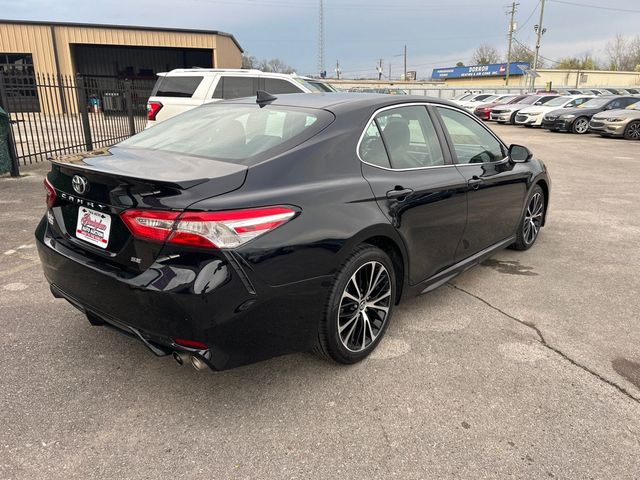 2020 Toyota Camry SE - 22996045 - 3