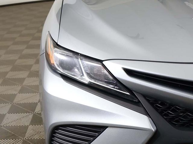 2020 Toyota Camry SE - 23001097 - 10