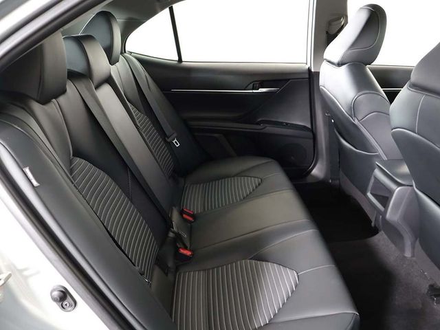 2020 Toyota Camry SE - 23001097 - 32