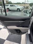 2020 Toyota Camry SE - 22586065 - 19