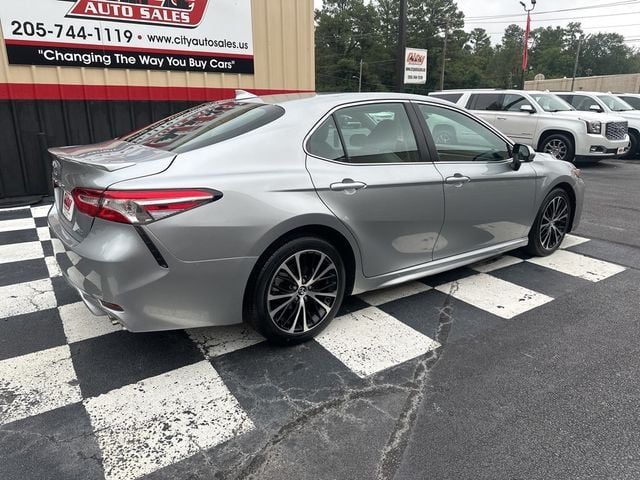 2020 Toyota Camry SE - 22586065 - 2