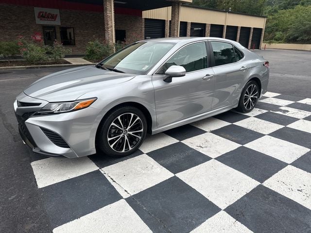 2020 Toyota Camry SE - 22586065 - 6