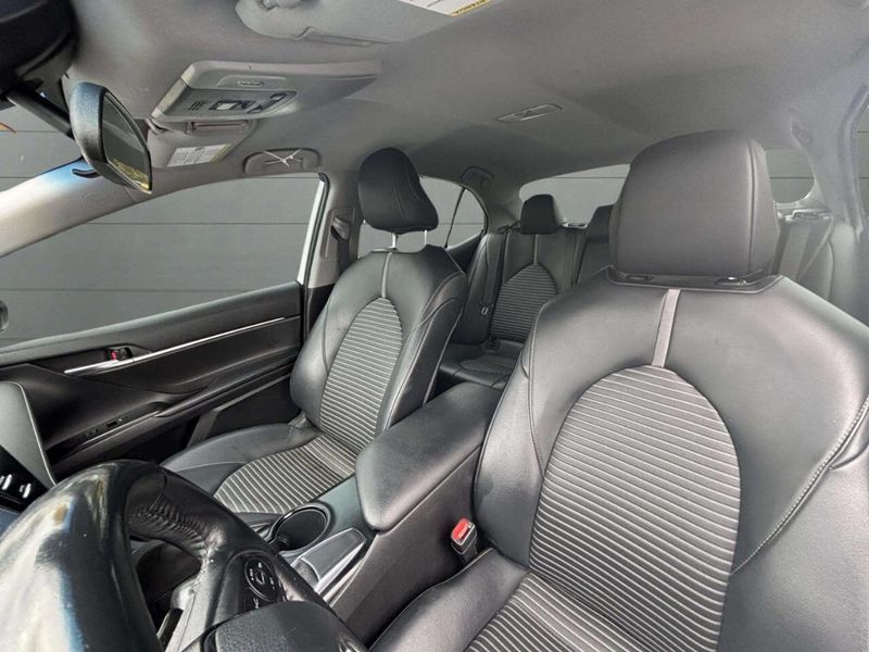 2020 Toyota Camry SE 4dr Sedan - 22936427 - 11