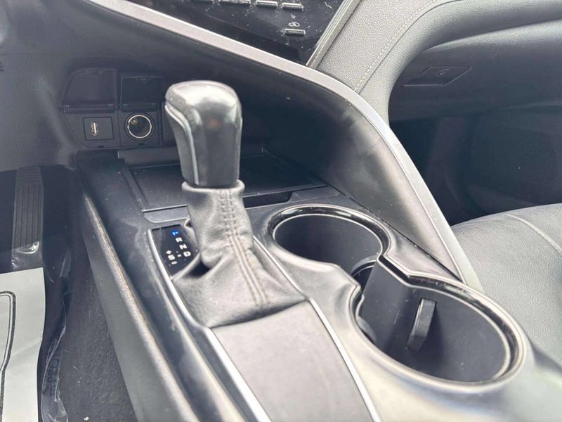 2020 Toyota Camry SE 4dr Sedan - 22936427 - 26