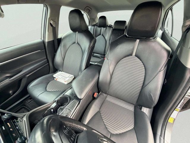 2020 Toyota Camry SE 4dr Sedan - 23055242 - 15