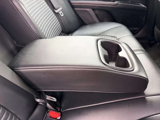 2020 Toyota Camry SE 4dr Sedan - 23055242 - 23