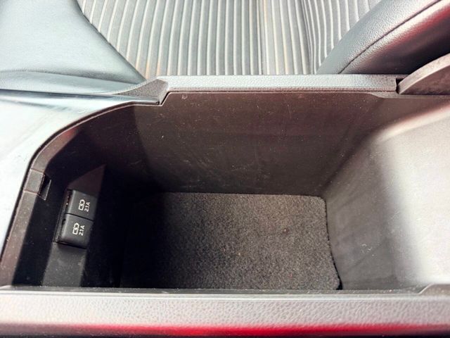 2020 Toyota Camry SE 4dr Sedan - 23055242 - 41
