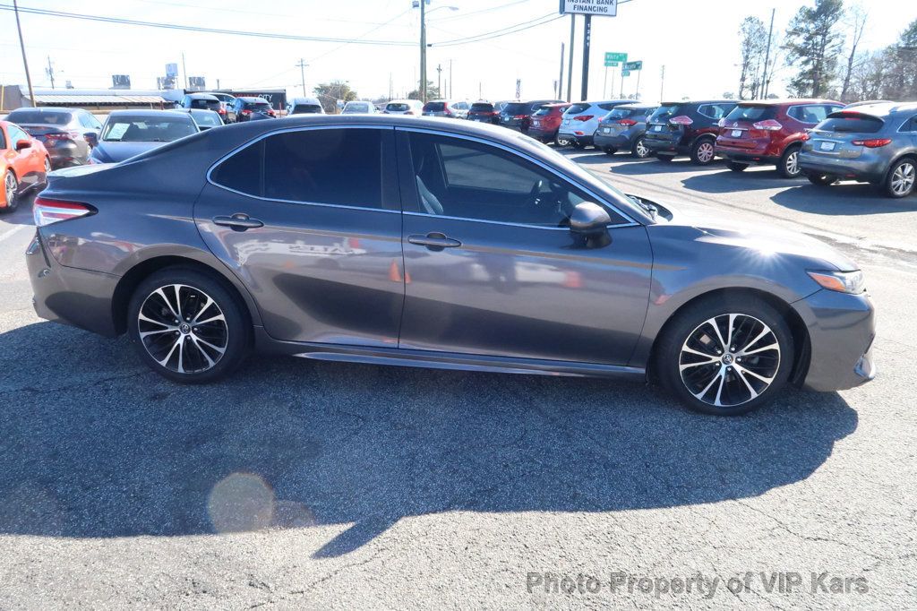 2020 Toyota Camry SE Automatic - 22751588 - 5