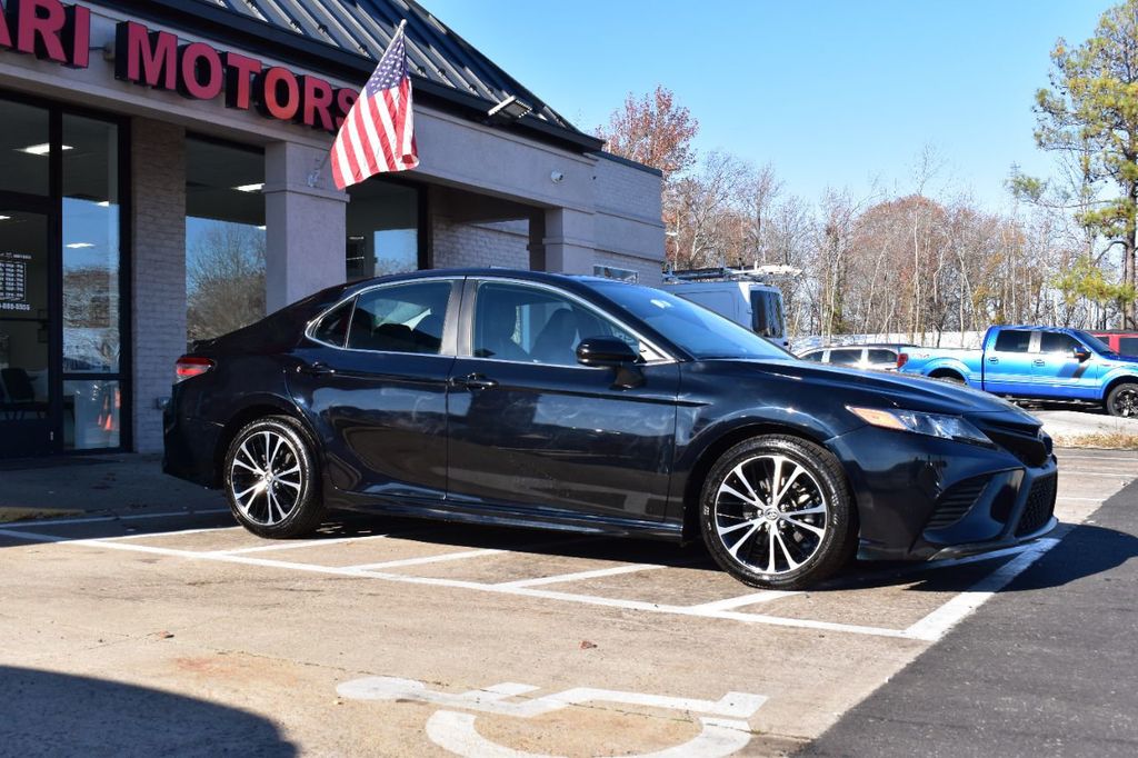 2020 Toyota Camry SE Automatic - 22219322 - 5
