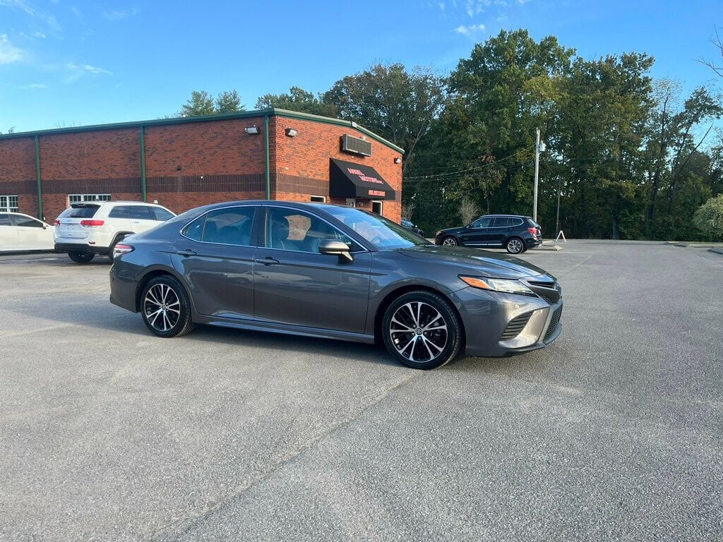 2020 Toyota Camry SE Automatic - 22637874 - 2