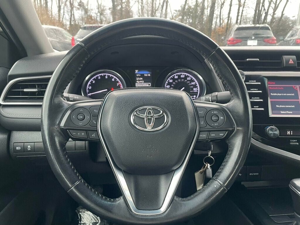 2020 Toyota Camry SE Automatic - 22763721 - 17