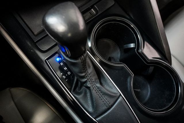 2020 Toyota Camry SE Automatic - 22966993 - 24