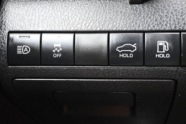 2020 Toyota Camry SE Automatic - 23042883 - 22