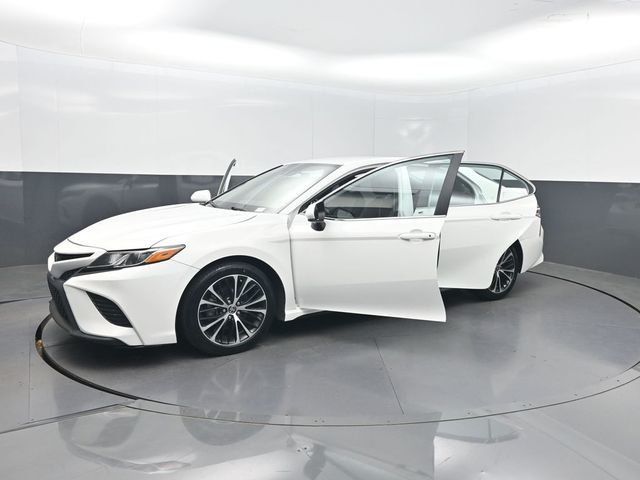 2020 Toyota Camry SE Automatic - 23042883 - 30