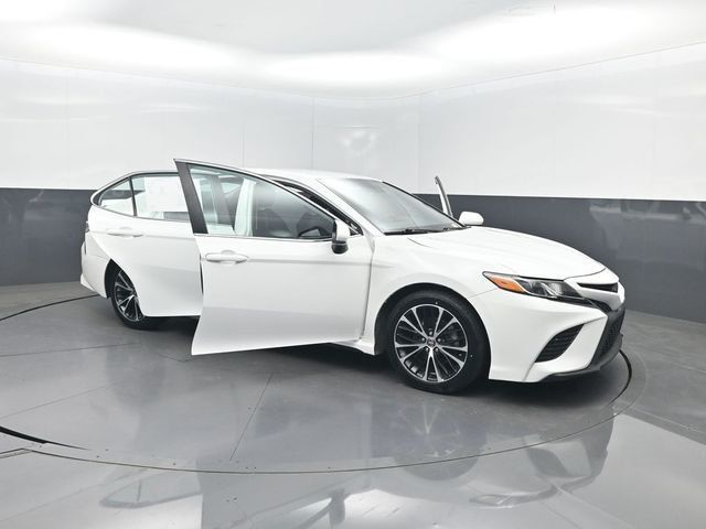 2020 Toyota Camry SE Automatic - 23042883 - 32