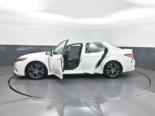 2020 Toyota Camry SE Automatic - 23042883 - 33