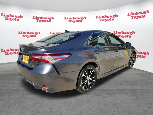 2020 Toyota Camry SE Automatic - 22943871 - 20