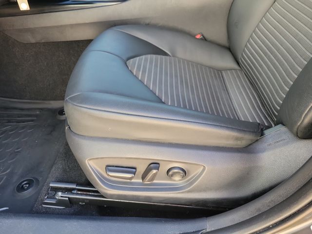 2020 Toyota Camry SE Automatic - 22943871 - 4