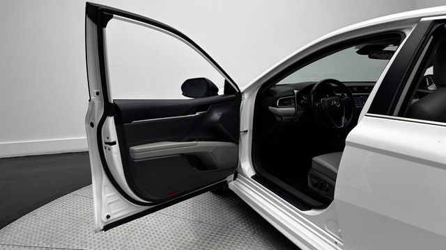 2020 Toyota Camry SE Automatic - 23037068 - 16