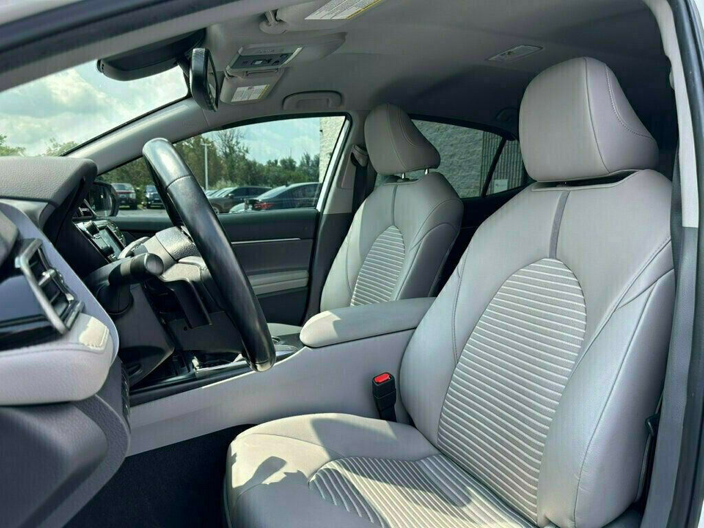 2020 Toyota Camry SE Automatic - 23056100 - 13