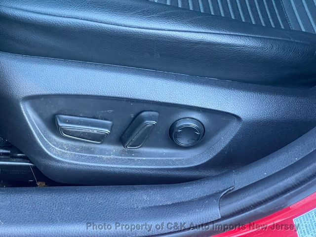 2020 Toyota Camry SE Automatic AWD - 22939299 - 19