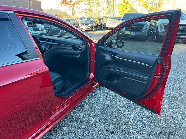 2020 Toyota Camry SE Automatic AWD - 22939299 - 31