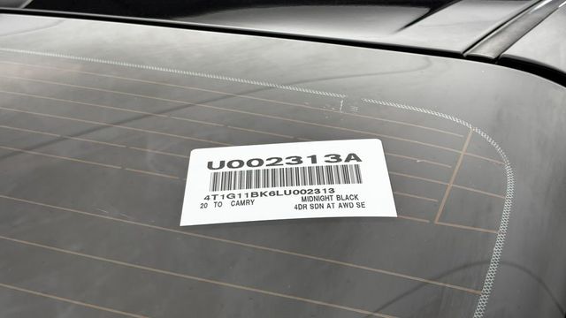 2020 Toyota Camry SE Automatic AWD - 23029844 - 32