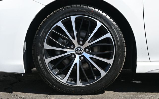 2020 Toyota Camry SE Brand New Tires - 23007114 - 6