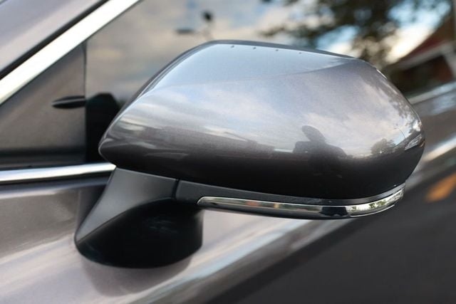 2020 Toyota Camry SE Nightshade Automatic - 23058807 - 15