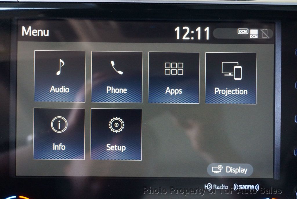2020 Toyota Camry XLE photo 23