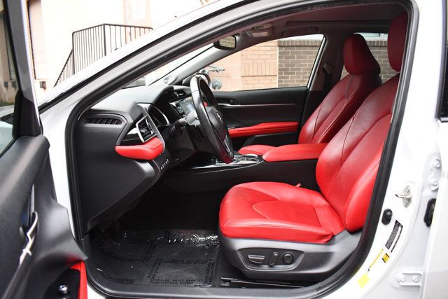 2020 Toyota Camry XSE Automatic - 22996191 - 18