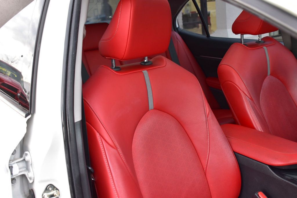 2020 Toyota Camry XSE Automatic - 23009308 - 17