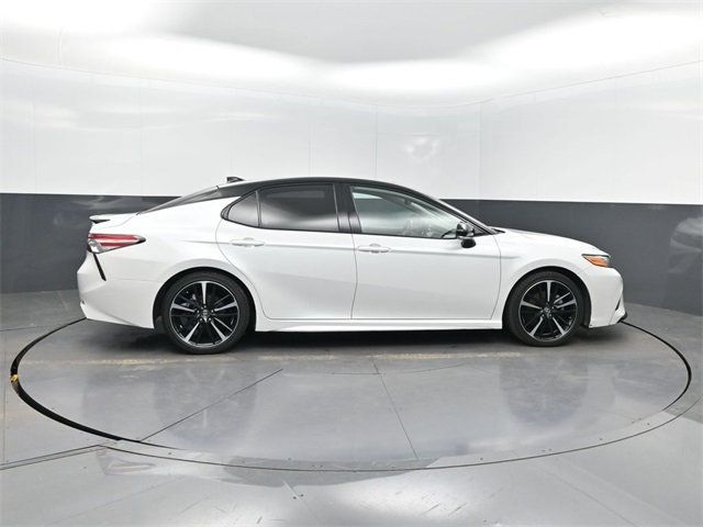 2020 Toyota Camry XSE photo 27