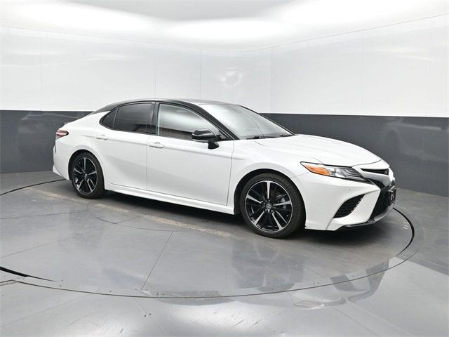 2020 Toyota Camry XSE photo 28
