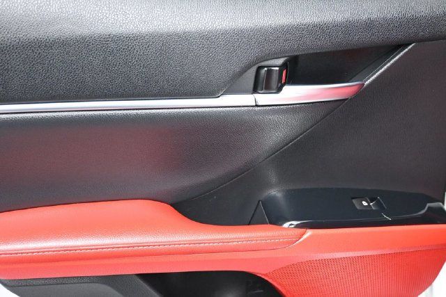 2020 Toyota Camry XSE Automatic - 23056877 - 9