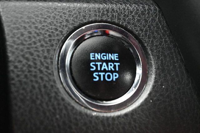 2020 Toyota Camry XSE Automatic - 23056877 - 22