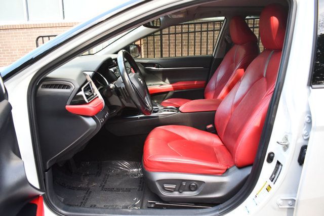 2020 Toyota Camry XSE Automatic AWD - 22996189 - 18