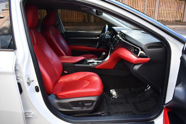 2020 Toyota Camry XSE Automatic AWD - 22996189 - 29