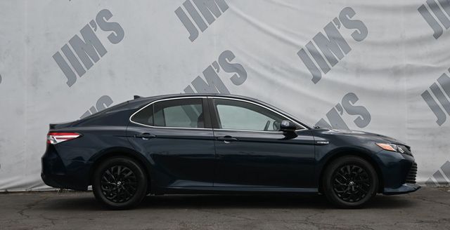 2020 Toyota Camry Hybrid LE - 22845467 - 3