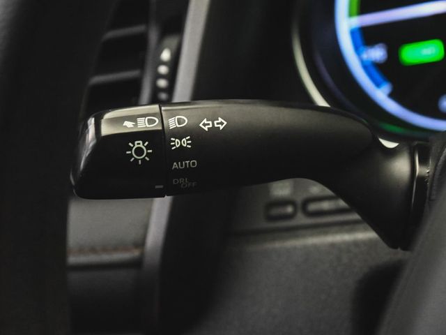 2020 Toyota Camry Hybrid LE - 23008483 - 22