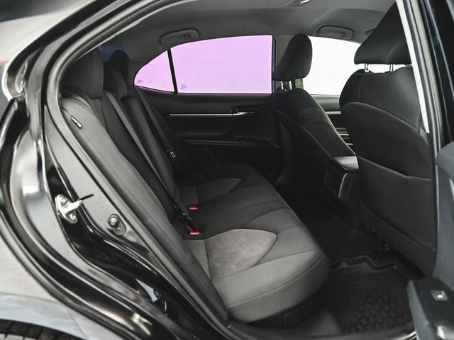 2020 Toyota Camry Hybrid LE - 23008483 - 29