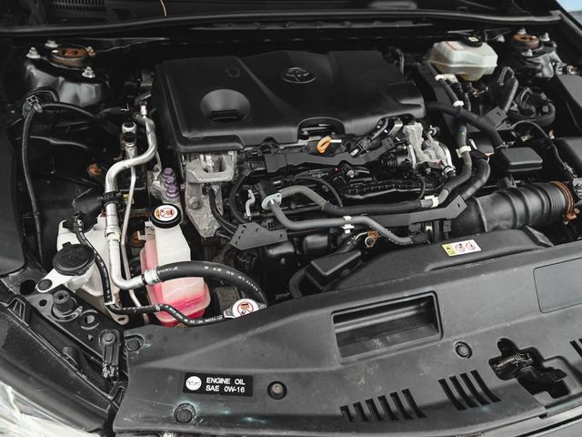 2020 Toyota Camry Hybrid LE - 23008483 - 33