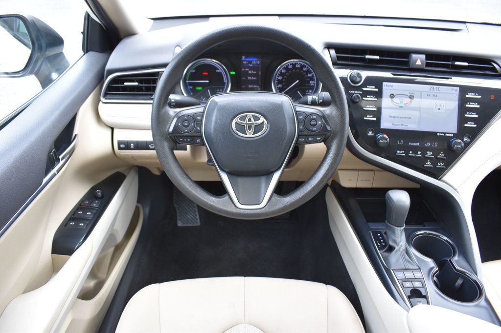 2020 Toyota Camry Hybrid LE CVT - 23059704 - 23