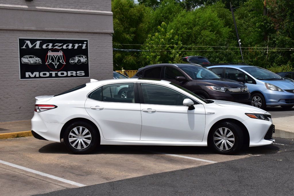2020 Toyota Camry Hybrid LE CVT - 23059704 - 3