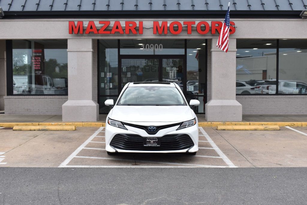 2020 Toyota Camry Hybrid LE CVT - 23059704 - 4