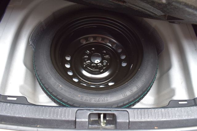 2020 Toyota Camry Hybrid LE CVT - 23059704 - 55