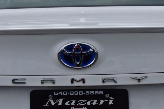 2020 Toyota Camry Hybrid LE CVT - 23059704 - 57